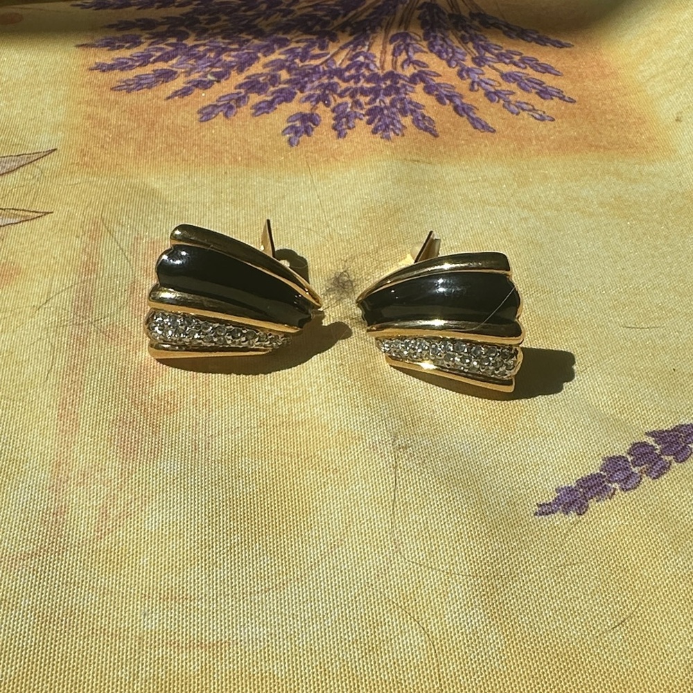 Chic Black and Gold Earrings with Silver Accents
